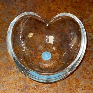 NWT NAMBÉ Heavy/Thick Glass Heart Bowl Medium